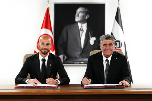 besiktas cek futbolcu vaclav cerny yi kadrosuna 19007312 9572 m