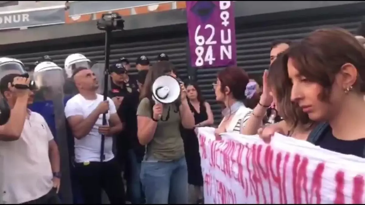 Boğaziçi Üniversitesi'nde Hilal Özdemir'in Katledilmesi Protesto Edildi