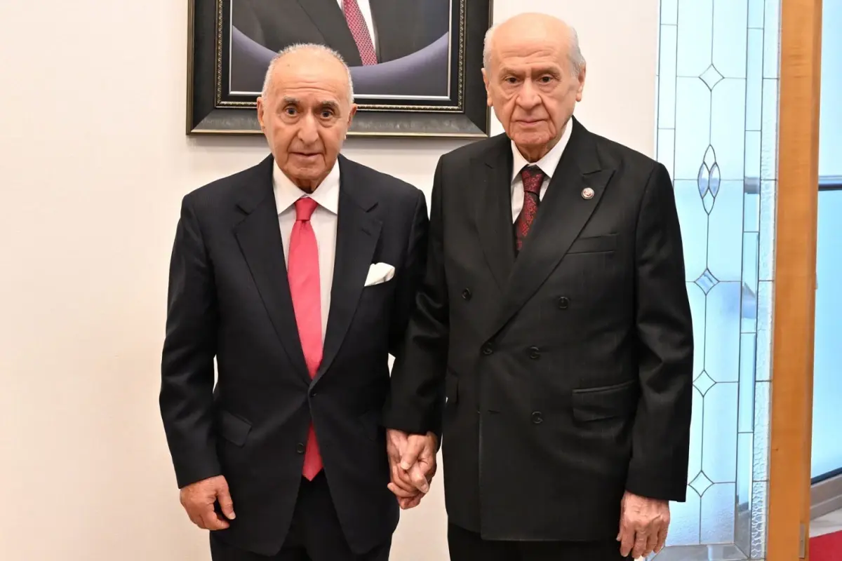 Sürpriz ziyaret sonrası eski CHP liderinden 'koalisyon' çıkışı! Görüşmede de gündeme gelmiş