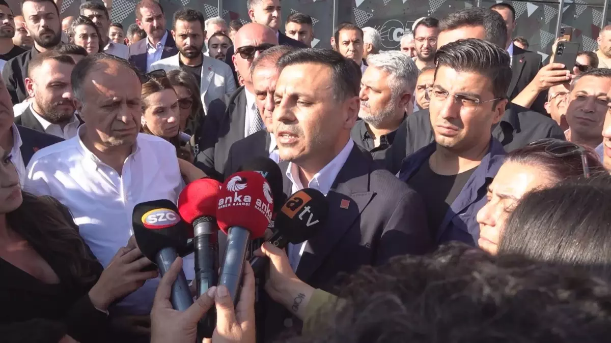CHP'nin İstanbul Kongresi İptal Edildi