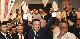 CHP'nin İstanbul İl Kongresi iptal edildi! Özgür Çelik ve yönetimi görevden alındı