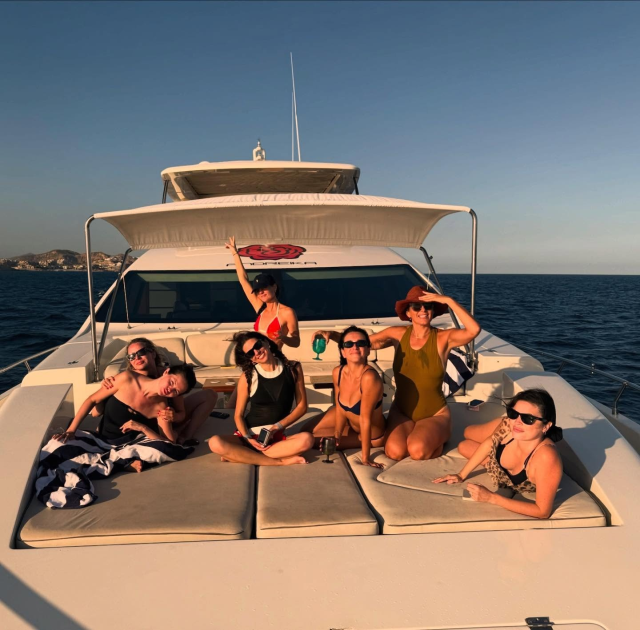 dugun oncesi tatil kacamagi selena gomez den ask 19004862 9168 m