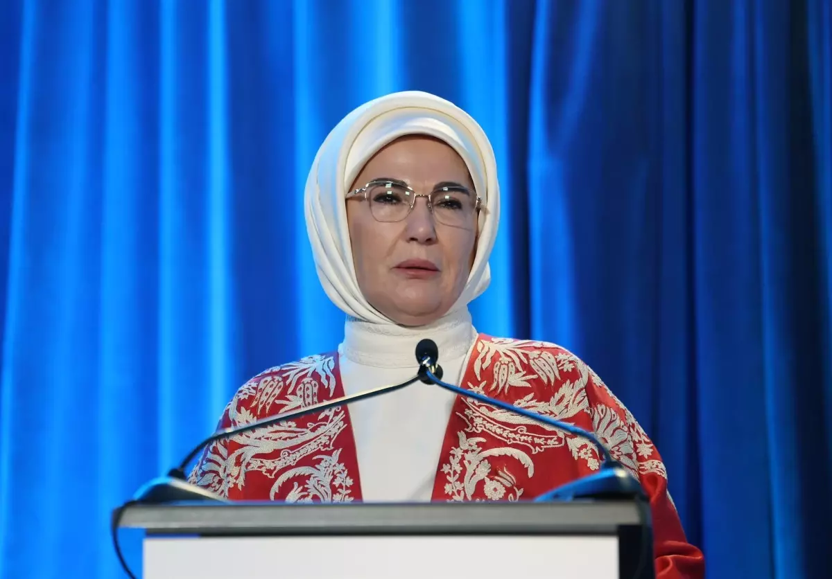 Emine Erdoğan, Çin'deki Zirve Programlarını Paylaştı