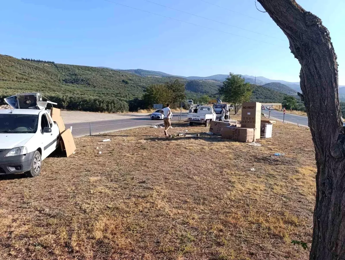 Erdek-Bandırma Karayolunda Trafik Kazası: Kamyonet Devrildi