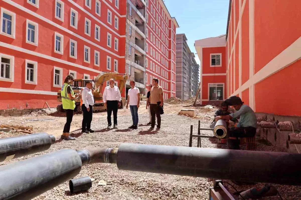 Bilecik'te KYK Yurt İnşaatında Son Durum İncelendi