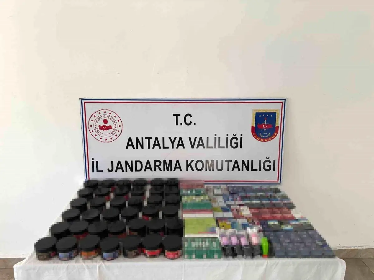 Manavgat'ta Kaçak Tütün Operasyonu: Çok Sayıda Ürün Ele Geçirildi