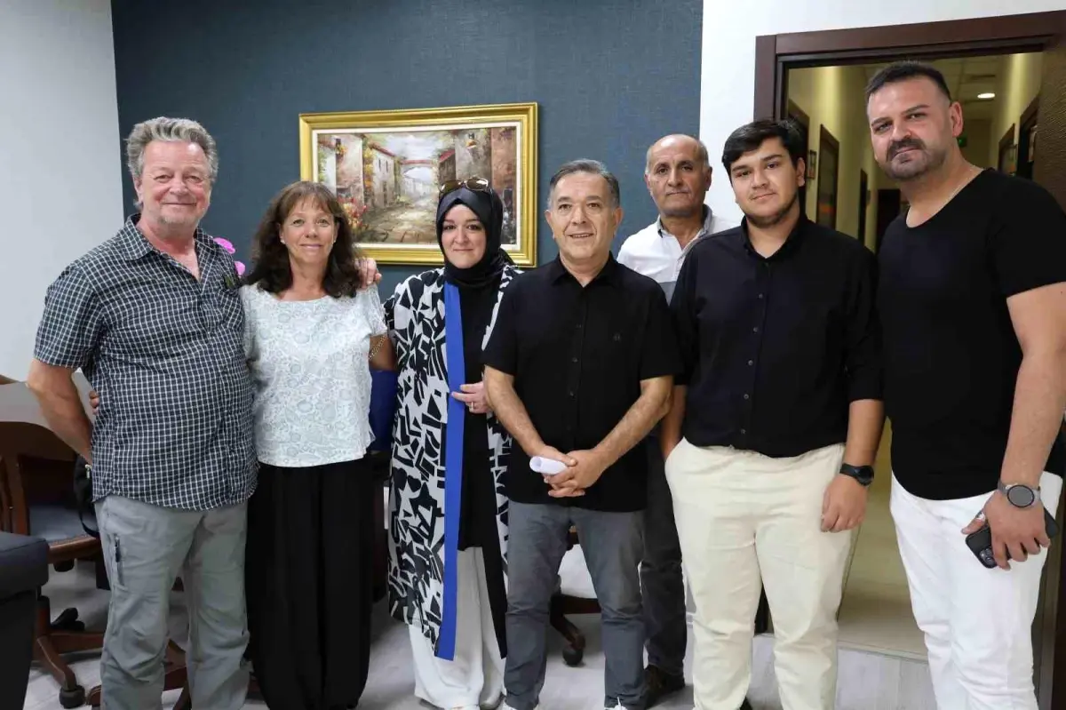 Alman Çift Elazığ'da Emeklilik Turlarını Sürdürüyor