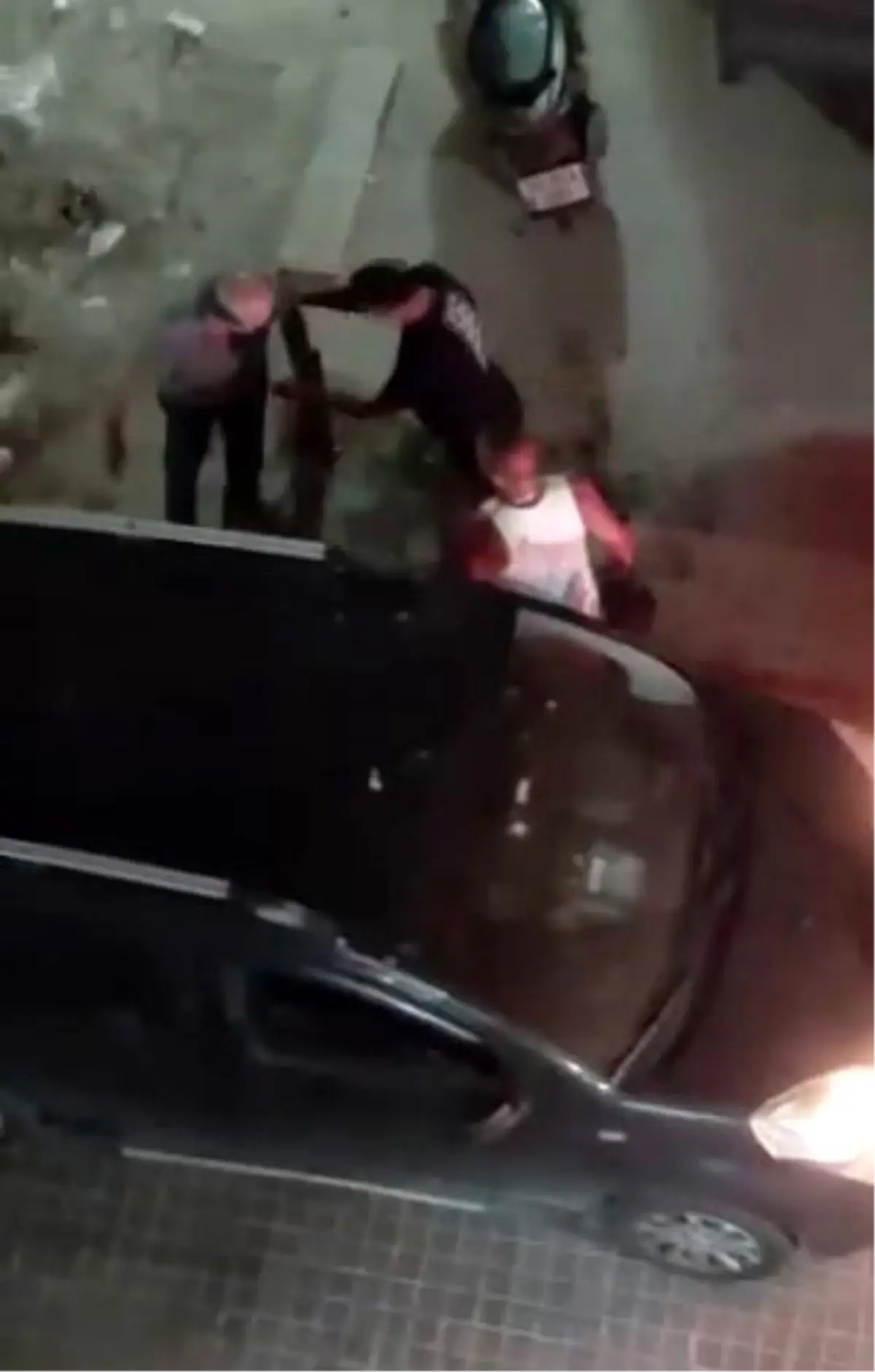 Alkollü Sürücüler Sokak Ortasında Kavga Etti