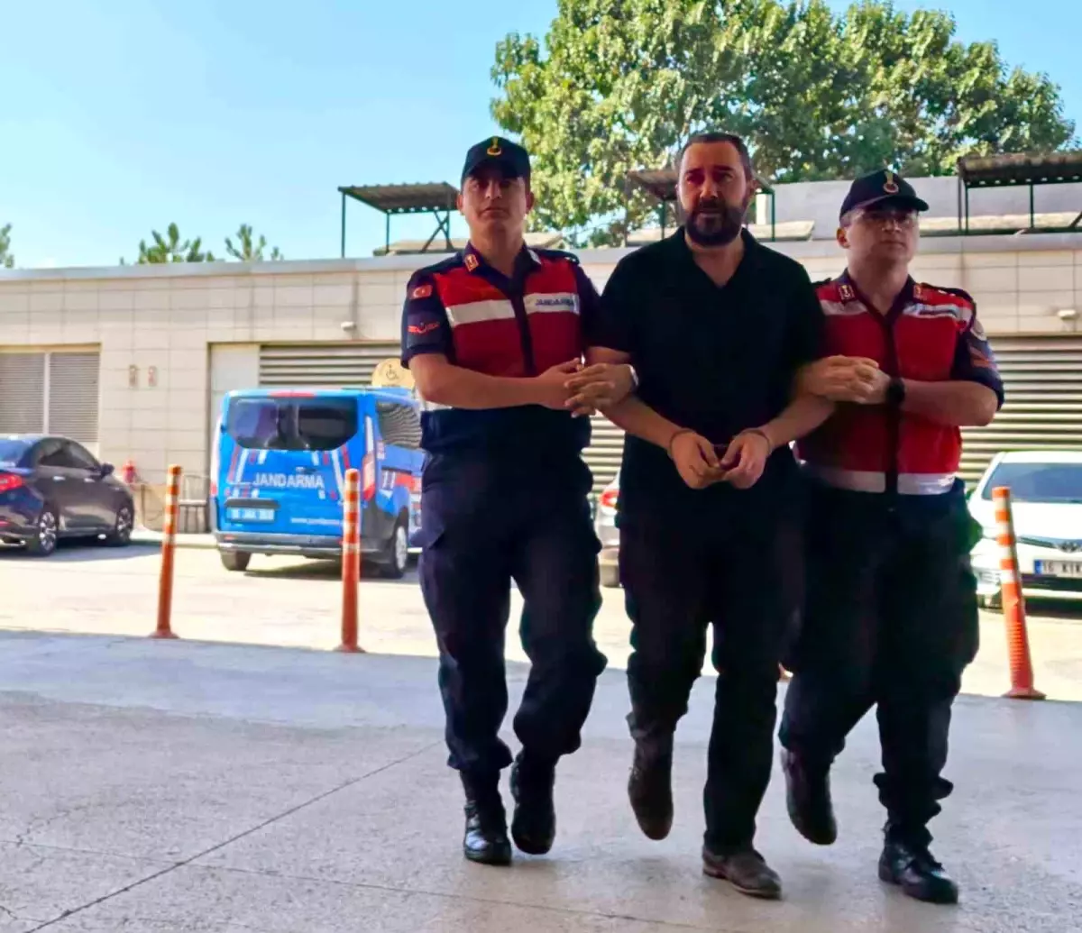 Bursa'da Uyuşturucu Operasyonu: 850 Gram Esrar Ele Geçirildi