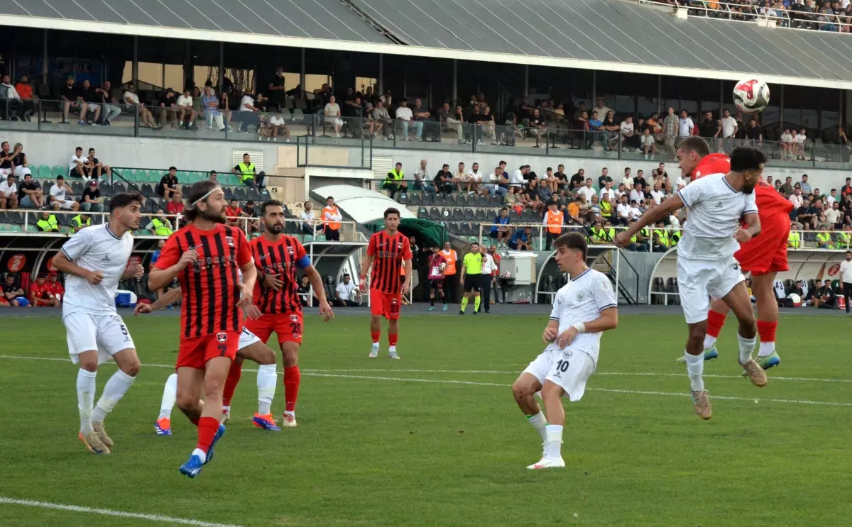 Denizli İdmanyurdu, Nazillispor'u 2-0 muhteşem bir oyunla geçti