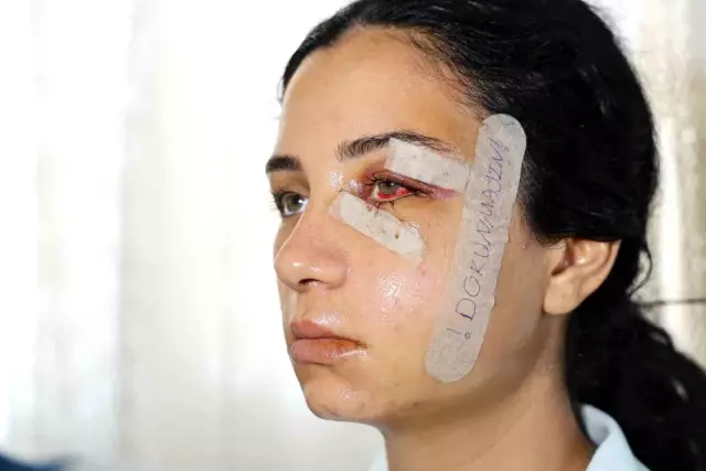 eski esinden siddet goren kadin ben yasarken 2 19008399 o