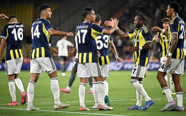 Fenerbahçe UEFA kadrosunda hangi futbolcular var 2025-56?