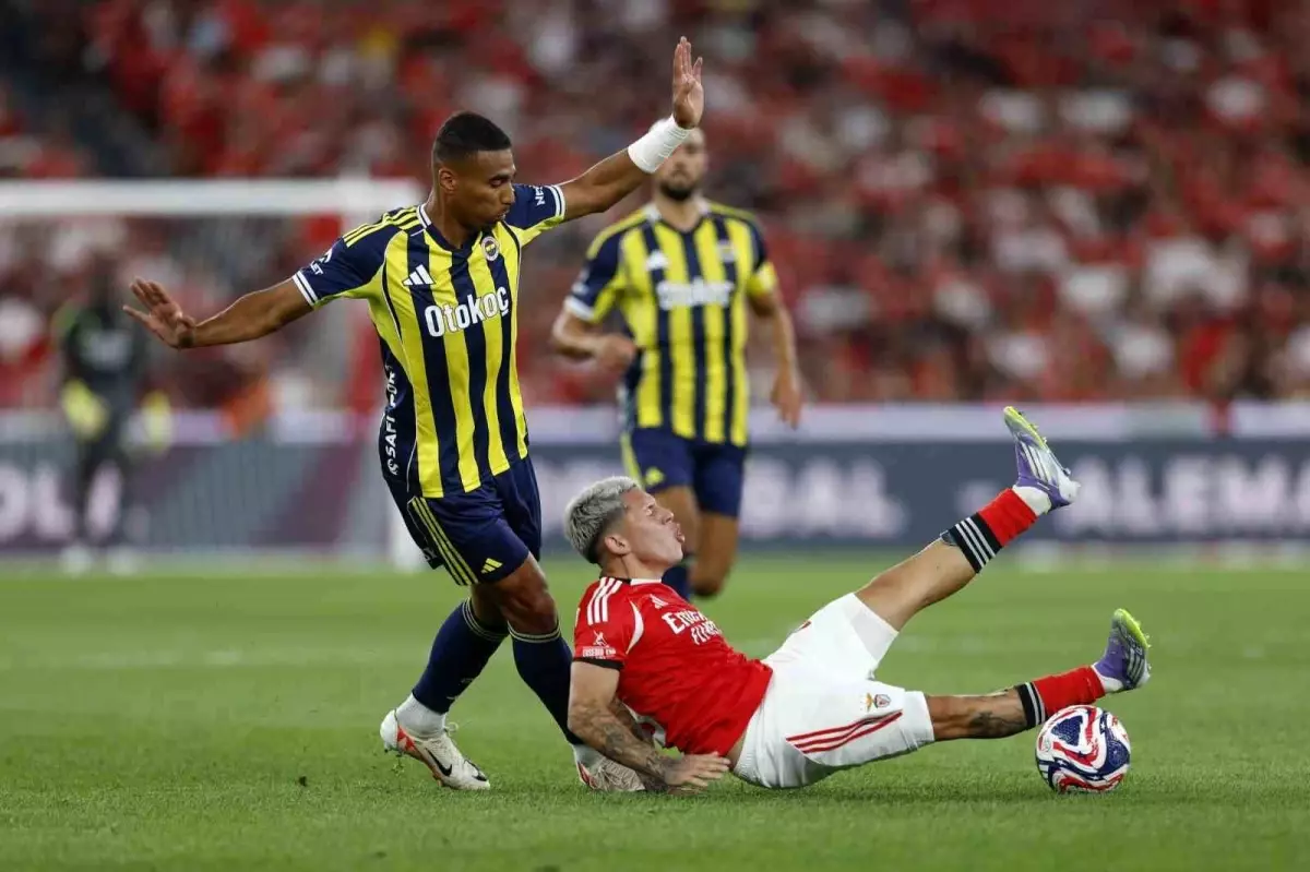 Alexander Djiku Moskova'da Sözleşme İmzalayacak