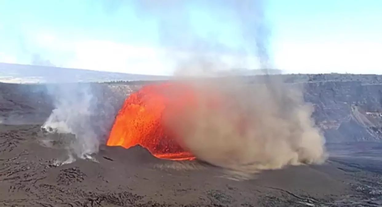 Kilauea Yanardağı 32. Kez Lav Püskürttü