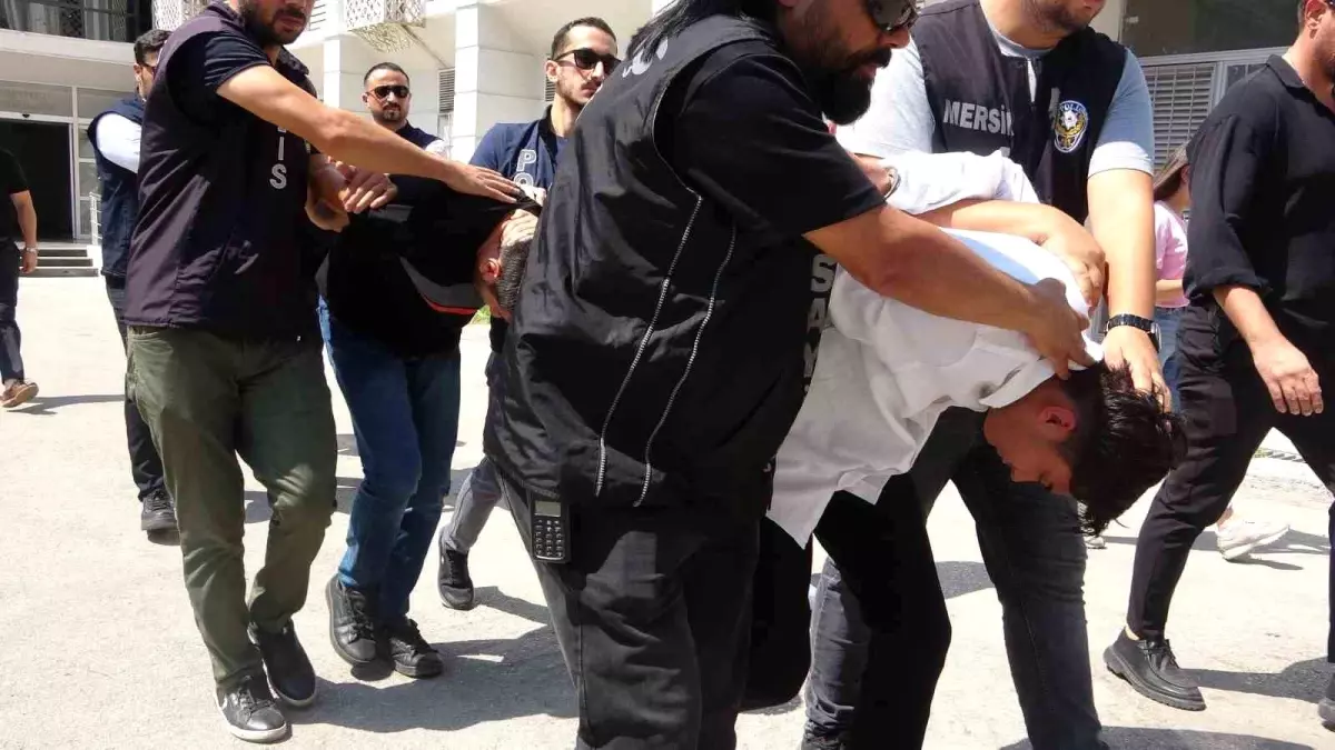Mersin'de 16 Yaşındaki Hiranur A. Silahla Vurularak Hayatını Kaybetti