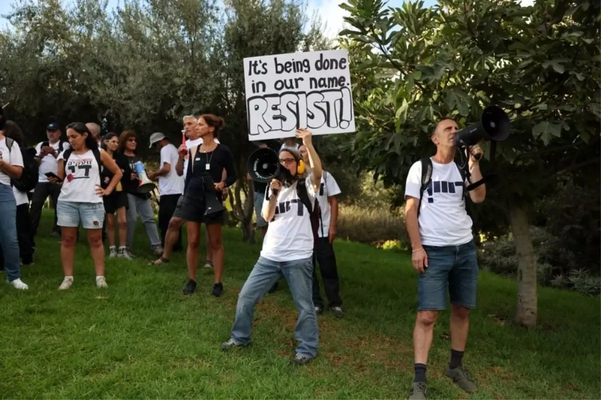 İsrail'de Rehinelerin Aileleri Hükümeti Protesto Etti