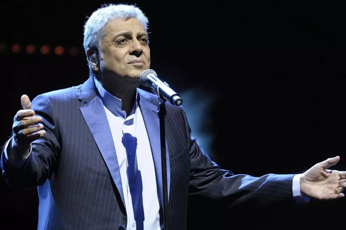İsrail'e verdiği destekle bilinen Enrico Macias'ın İstanbul'daki konseri iptal edildi