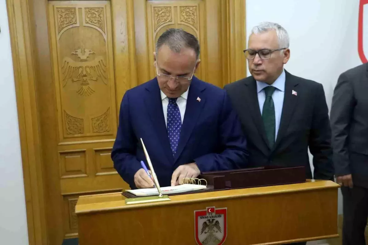 TBMM Başkanvekili Bekir Bozdağ Sivas'ı Ziyaret Etti