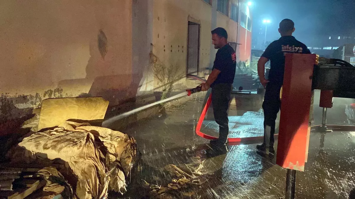 Tekirdağ'daki Tekstil Fabrikasında Yangın Kontrol Altına Alındı