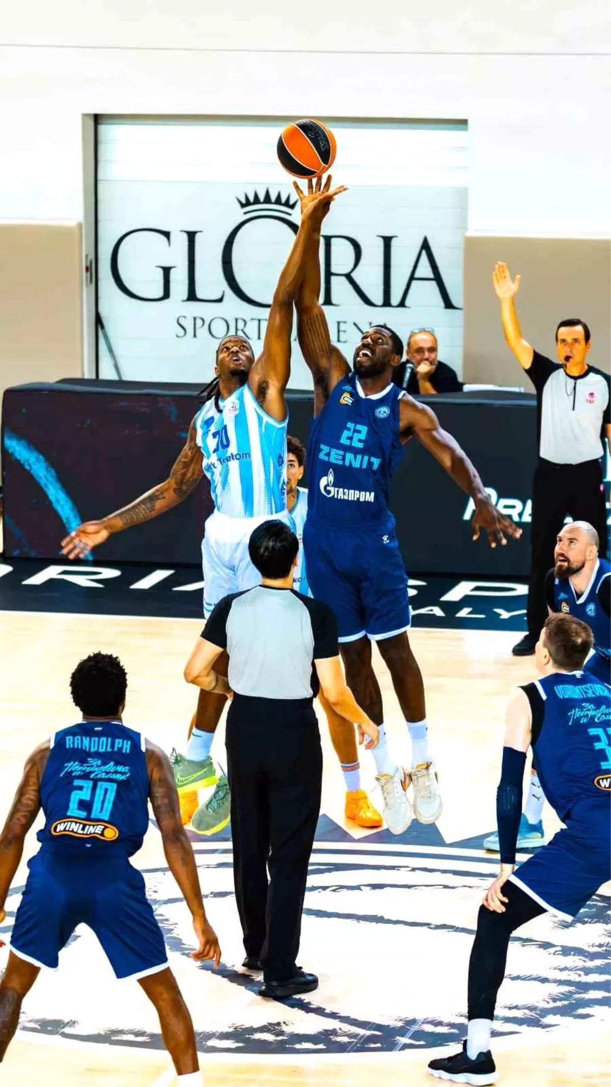 Türk Telekom, Zenit'i 82-79 Yenerek Güçlü Bir Başlangıç Yaptı