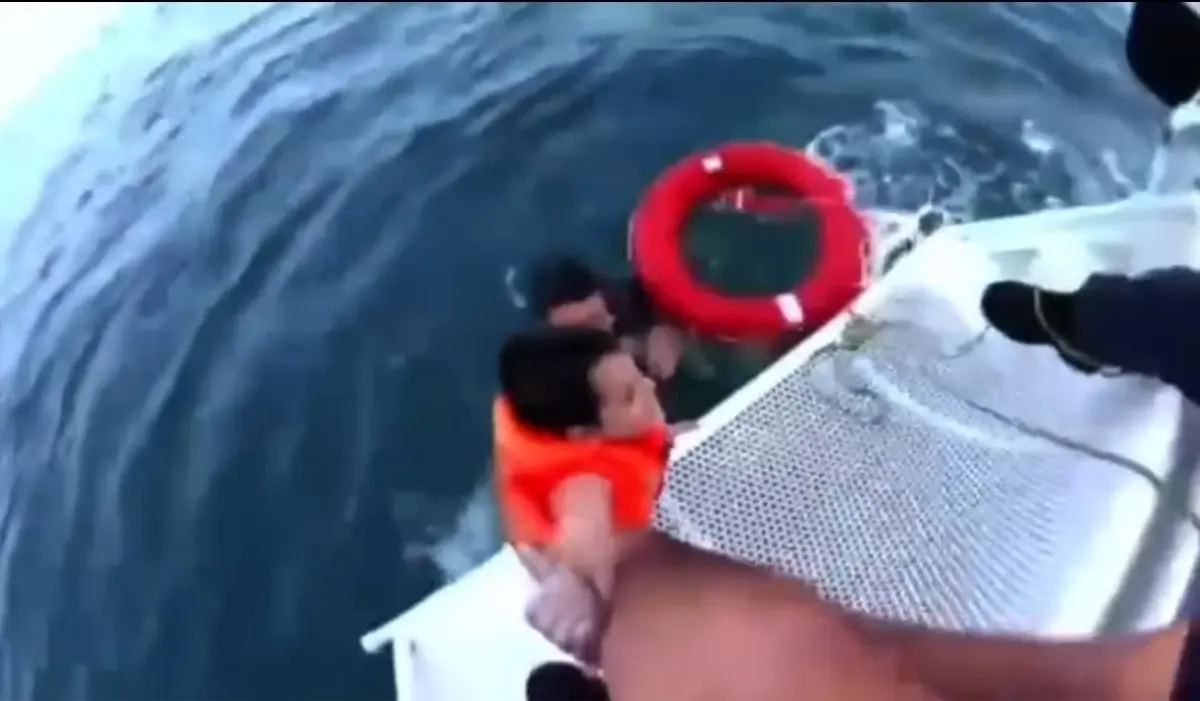 Mersin’de Akıntıya Kapılan Çocuk Sahil Güvenlik Tarafından Kurtarıldı