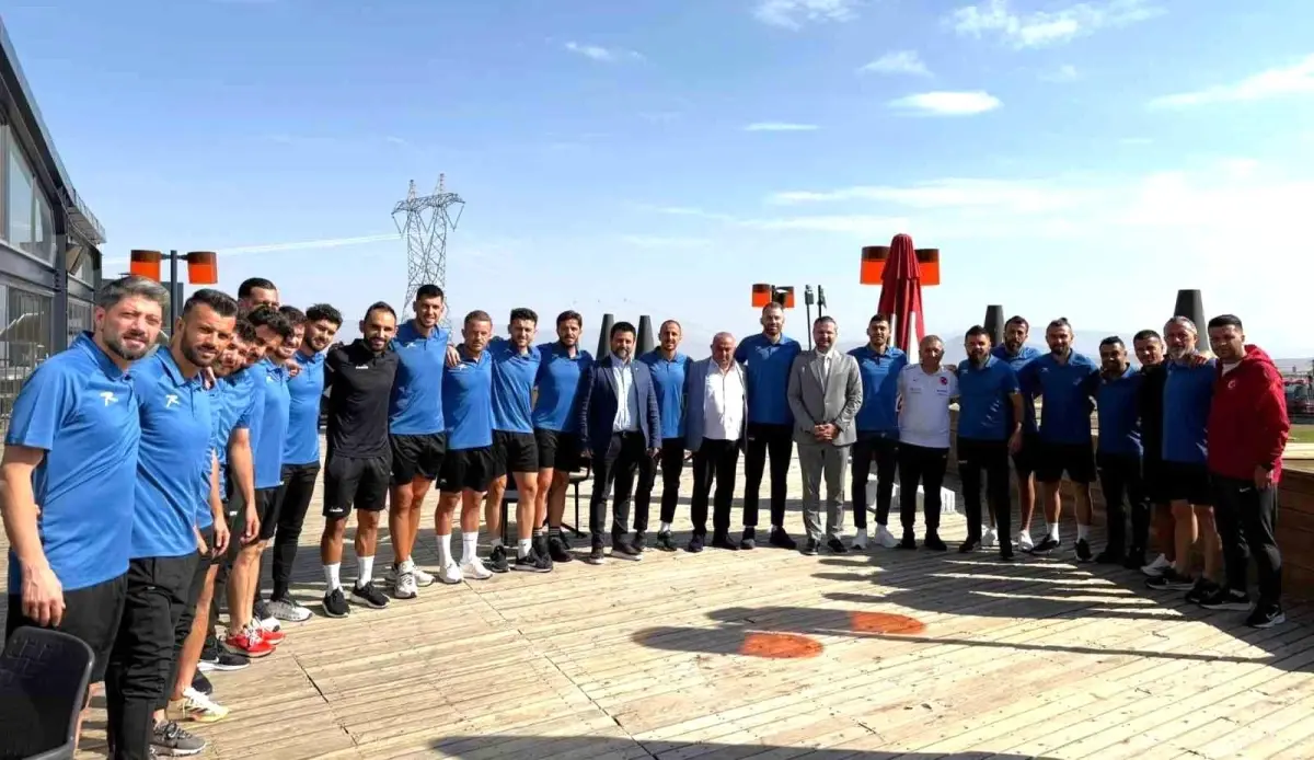 TFF Yönetim Kurulu Üyesi Murat Şahin'den Antrenörlere Ziyaret