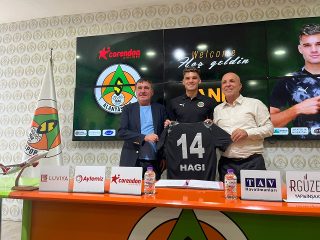Ianis Hagi, son of George Hagi, at Alanyaspor