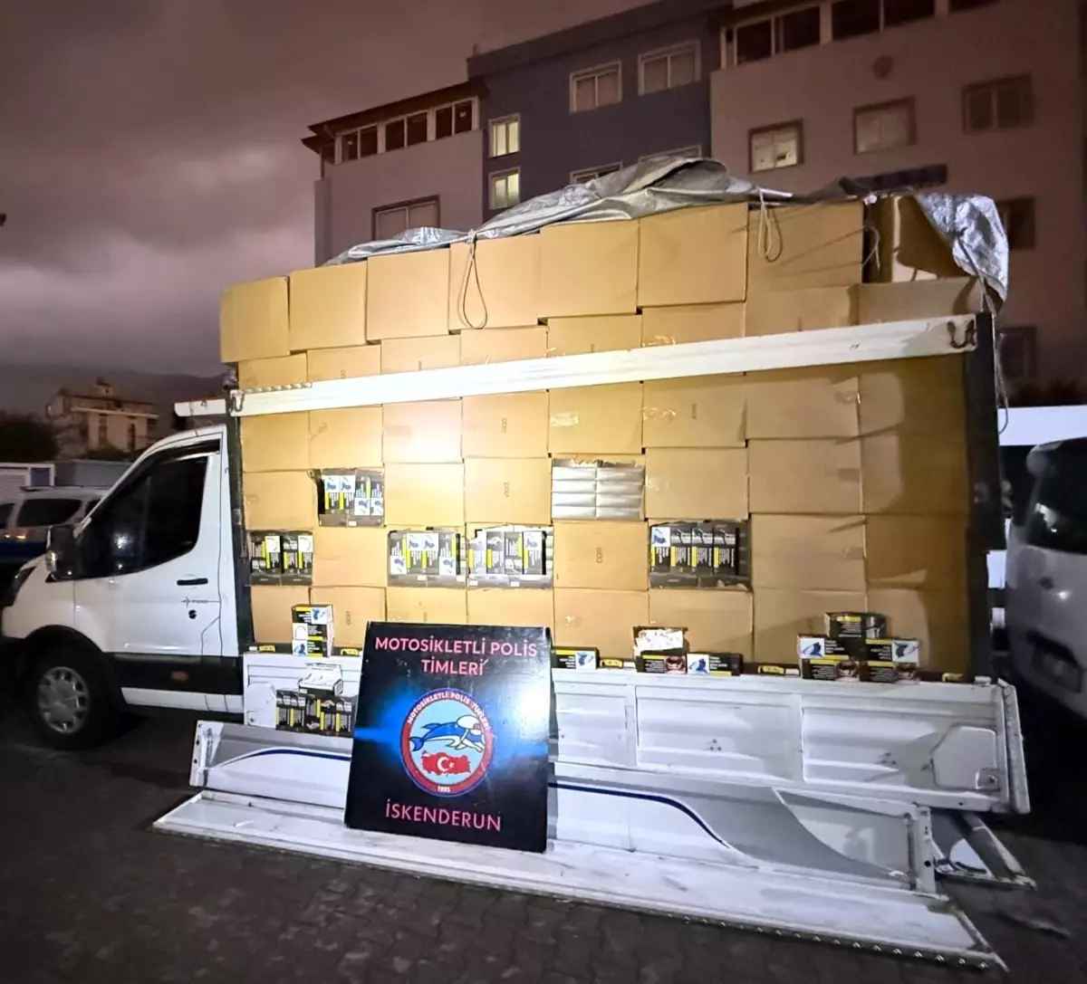Hatay'da 2.9 Milyon Kaçak Makaron Ele Geçirildi