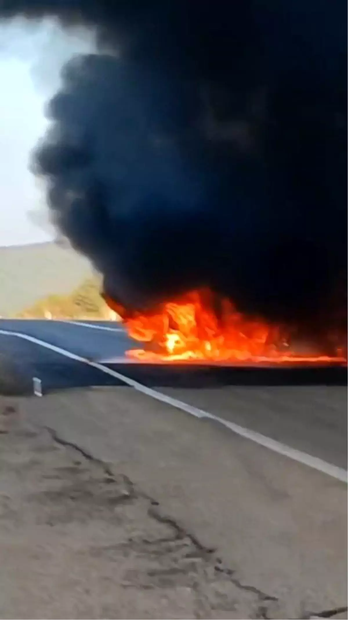 Karabük’te Kaza: 3 Kişi Hayatını Kaybetti, Araçlar Alev Aldı