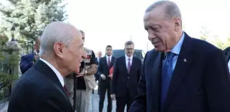 Ankara'da kritik görüşme: Bahçeli, Cumhurbaşkanı Erdoğan'ı evinde ağırladı