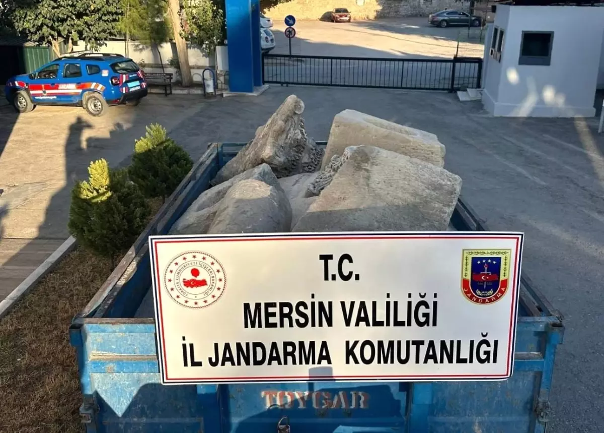 Mersin'de Bizans dönemine ait 7 parça eser ele geçirildi: 2 gözaltı
