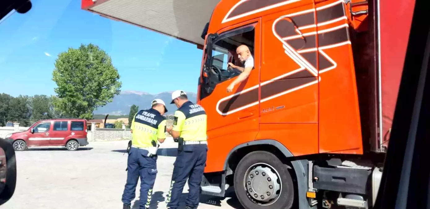 Mudurnu'da Trafik Denetimleri Sürüyor