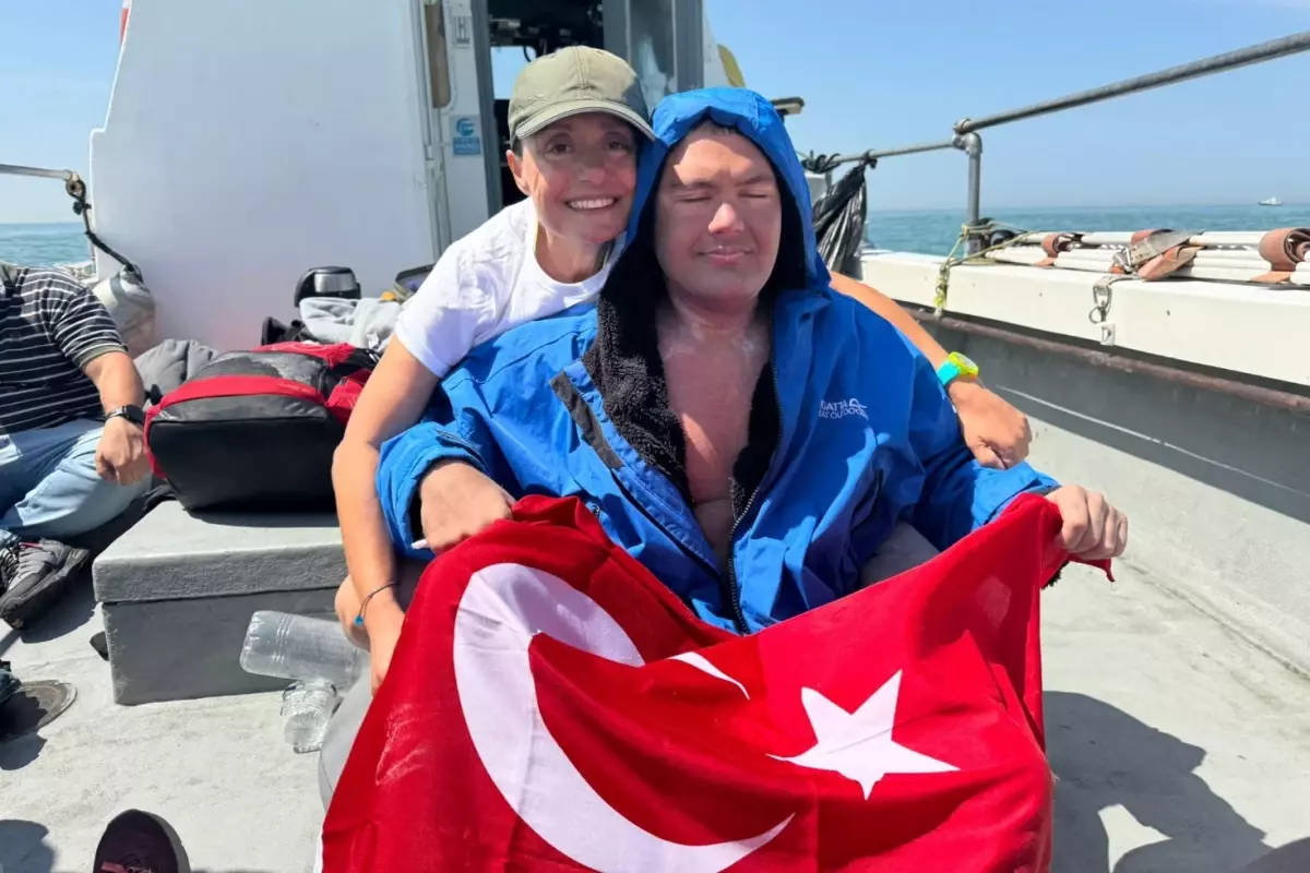 Otizmli yüzücü Tuna Tunca, Cebelitarık Boğazı'nı geçmeye başladı