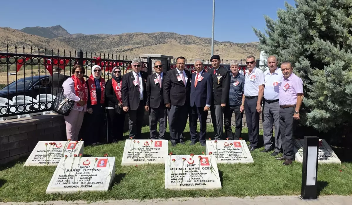 Afyonkarahisar'da 25 Şehit Asker Dualarla Anıldı