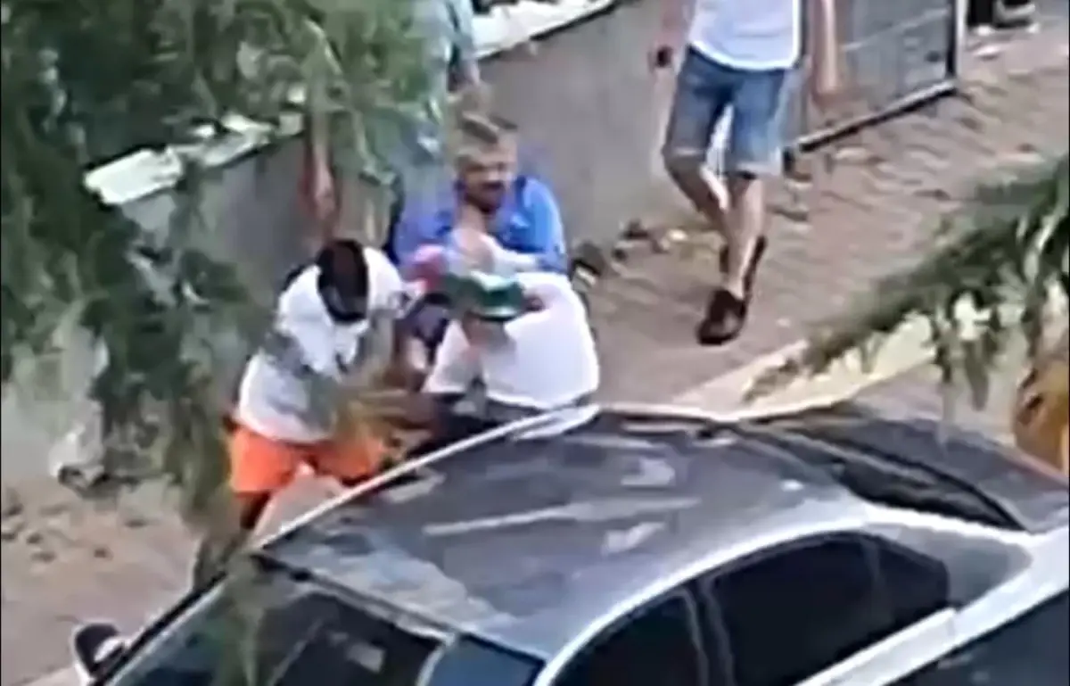 Samsun'da Bıçaklı Kavga: Genç Tutuklandı