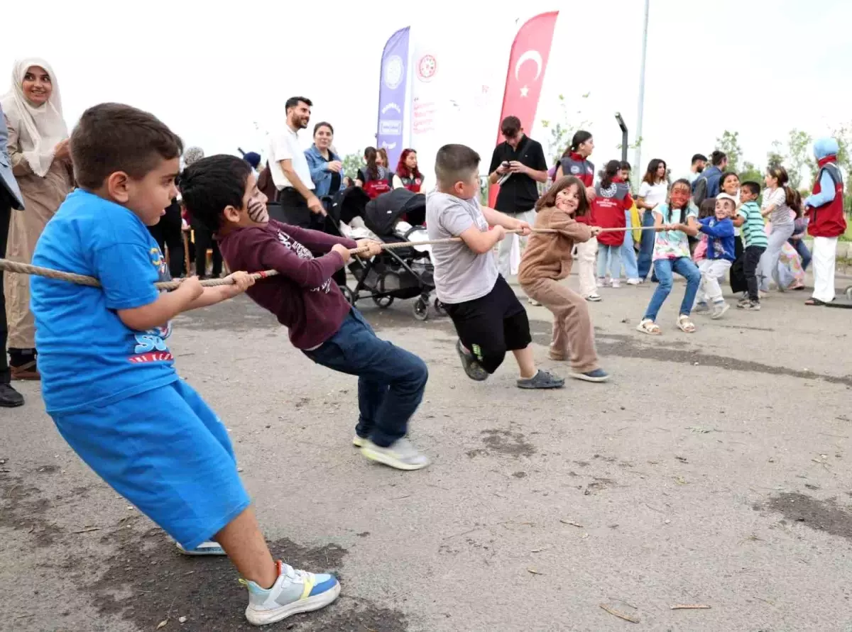 Geleneksel Oyunlar Tırı, Ağrı'da Çocuklarla Buluştu