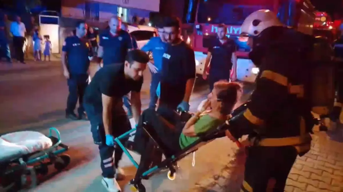 Gölcük'te Apartmanda Yangın: Bir Kişi Hastaneye Kaldırıldı