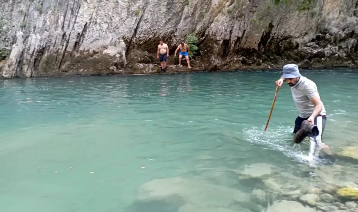 Hakkari'de Kaybolan Genç İçin Arama Çalışmaları Devam Ediyor