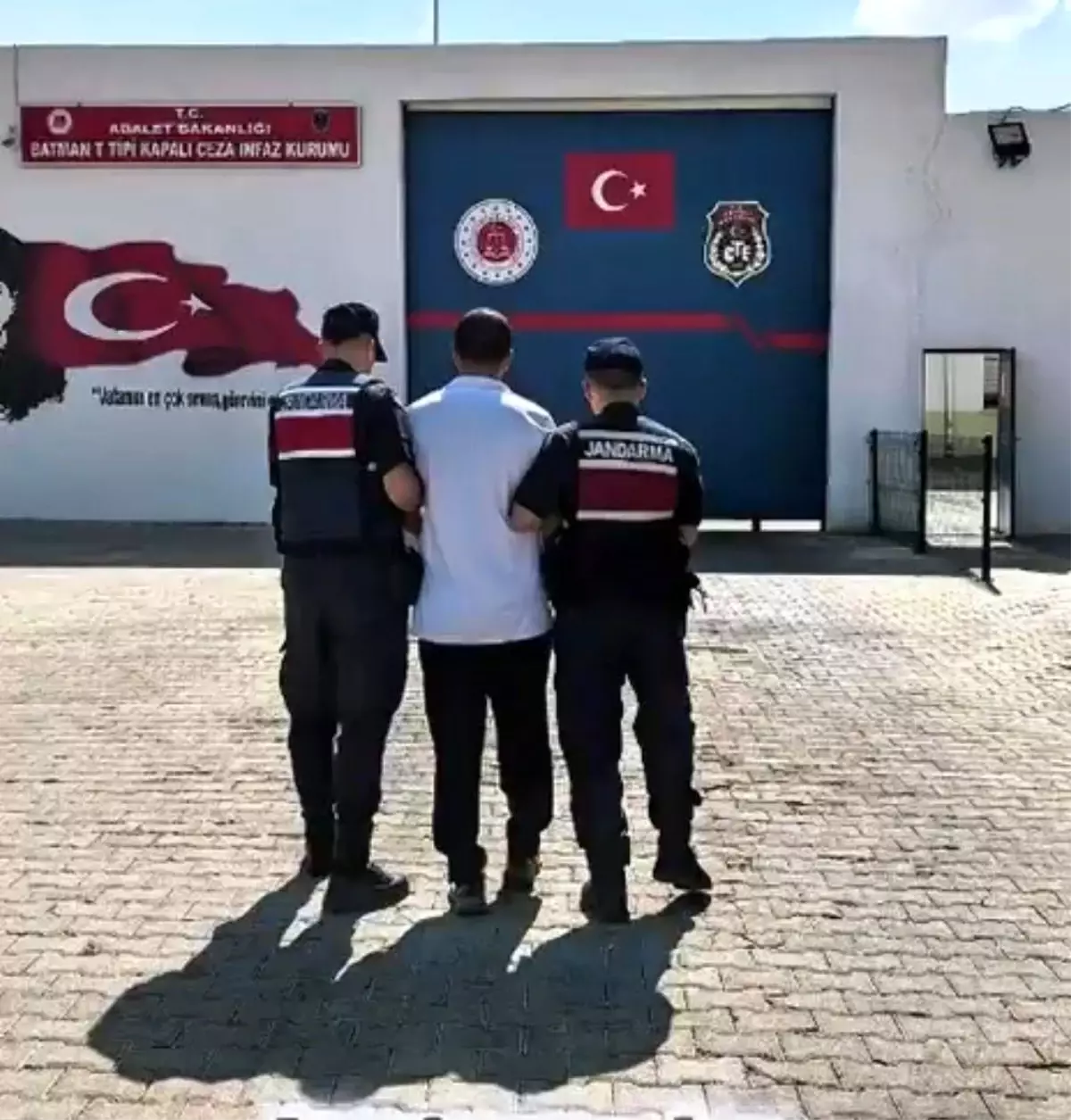 Uyuşturucu Suçundan 12 Yıl Hapis Cezası Olan Şahıs Batman'da Yakalandı