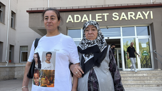 The mother of the siblings who were murdered with their throats cut demanded the death penalty in court