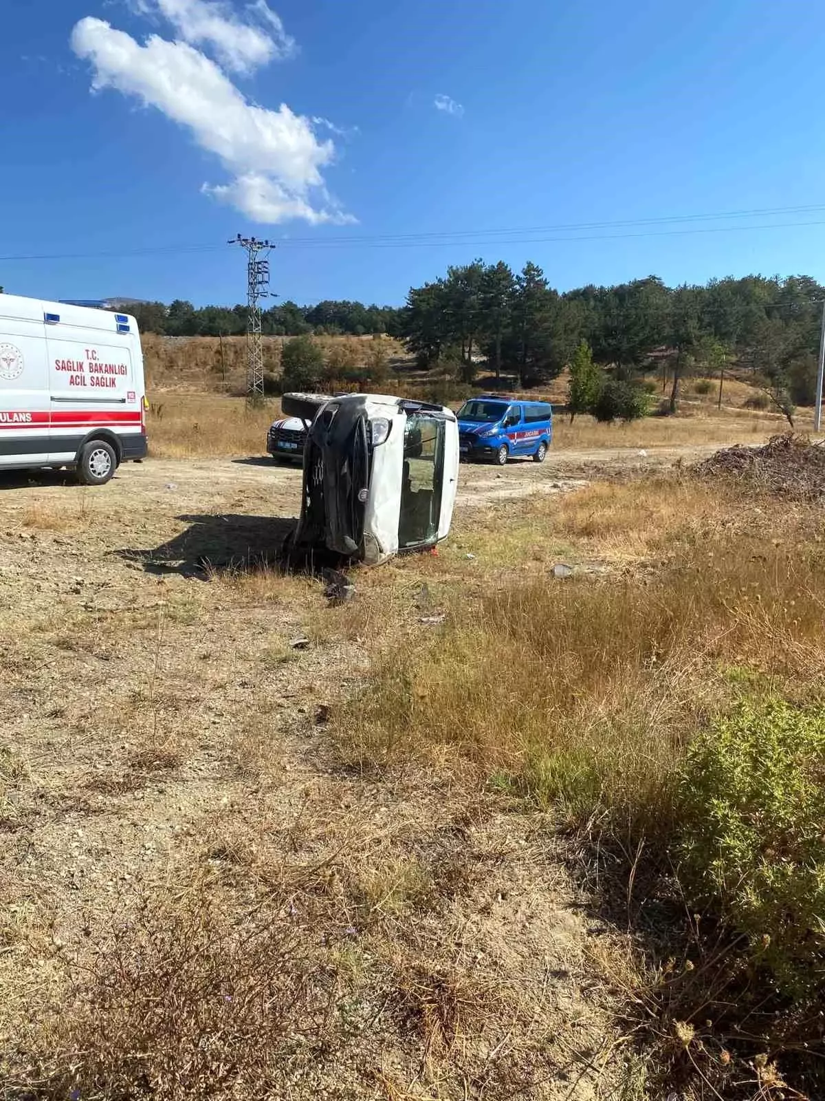 Bolu-Mudurnu Kara Yolunda Trafik Kazası: 2 Yaralı
