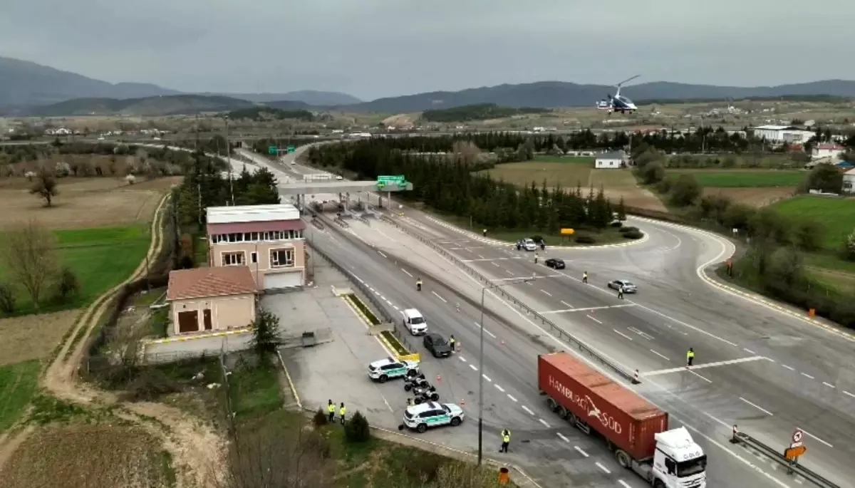 Bolu'da Cayrokopter İle Trafik Denetimi!