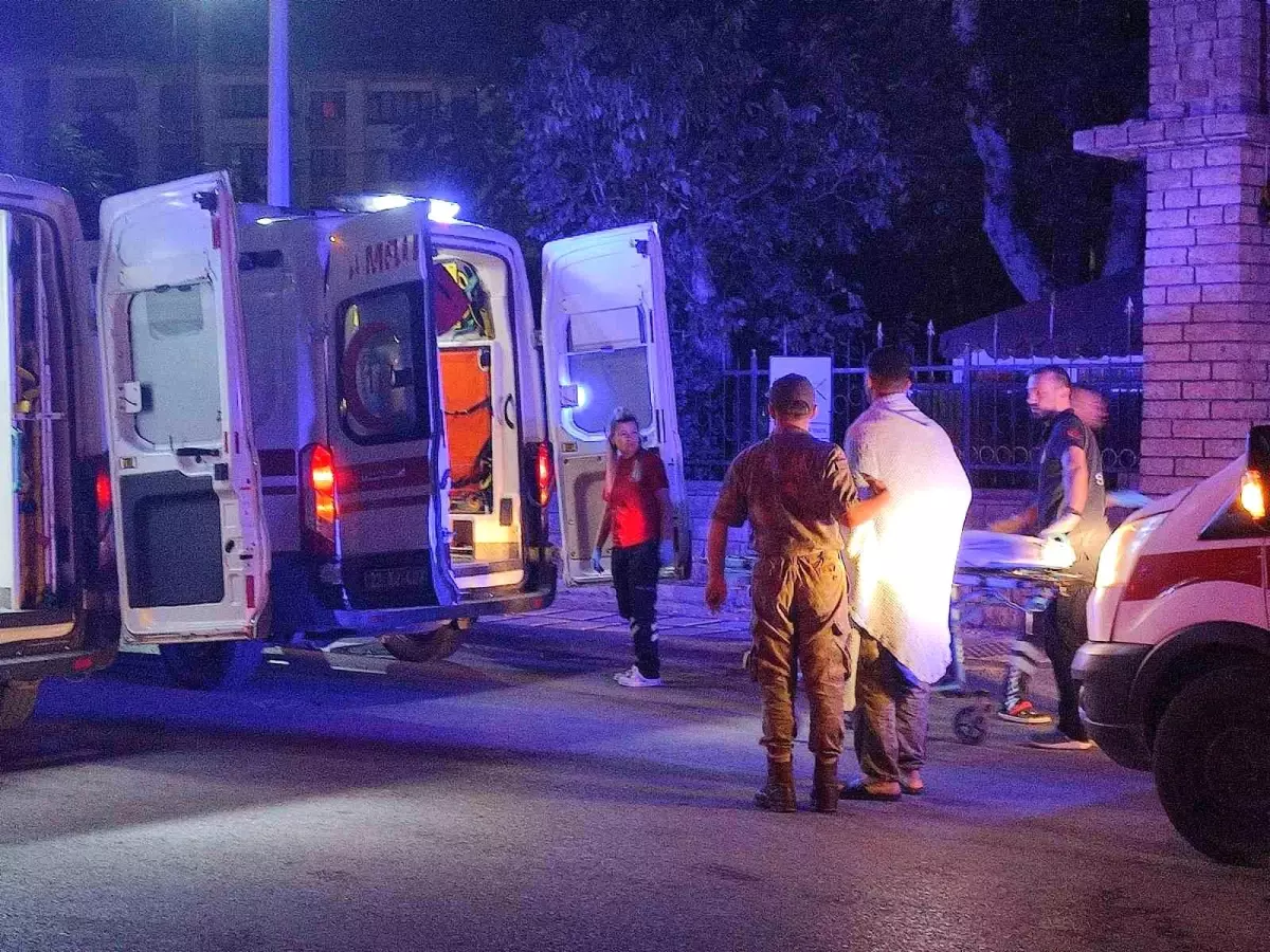 Edirne'deki Ordu Evinde Yangın: 16 Asker Dumandan Etkilendi