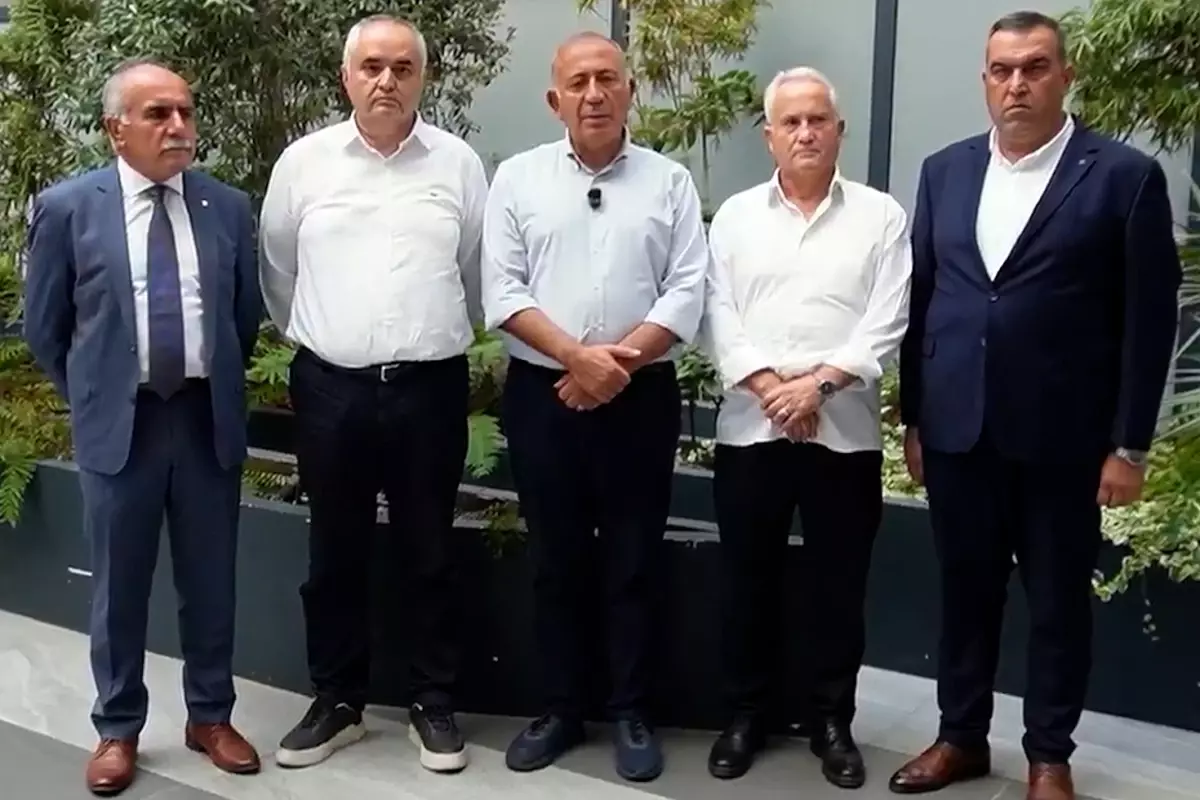 Gürsel Tekin'den ilk görüntülü açıklama: CHP'yi derhal adliye koridorlarından çıkarmalıyız