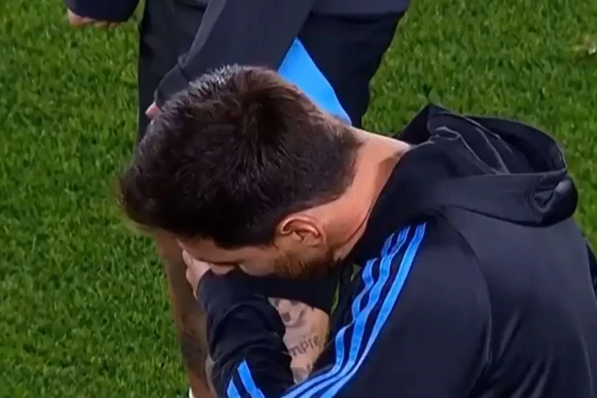 Hüngür hüngür ağladı! Messi'den duygusal veda