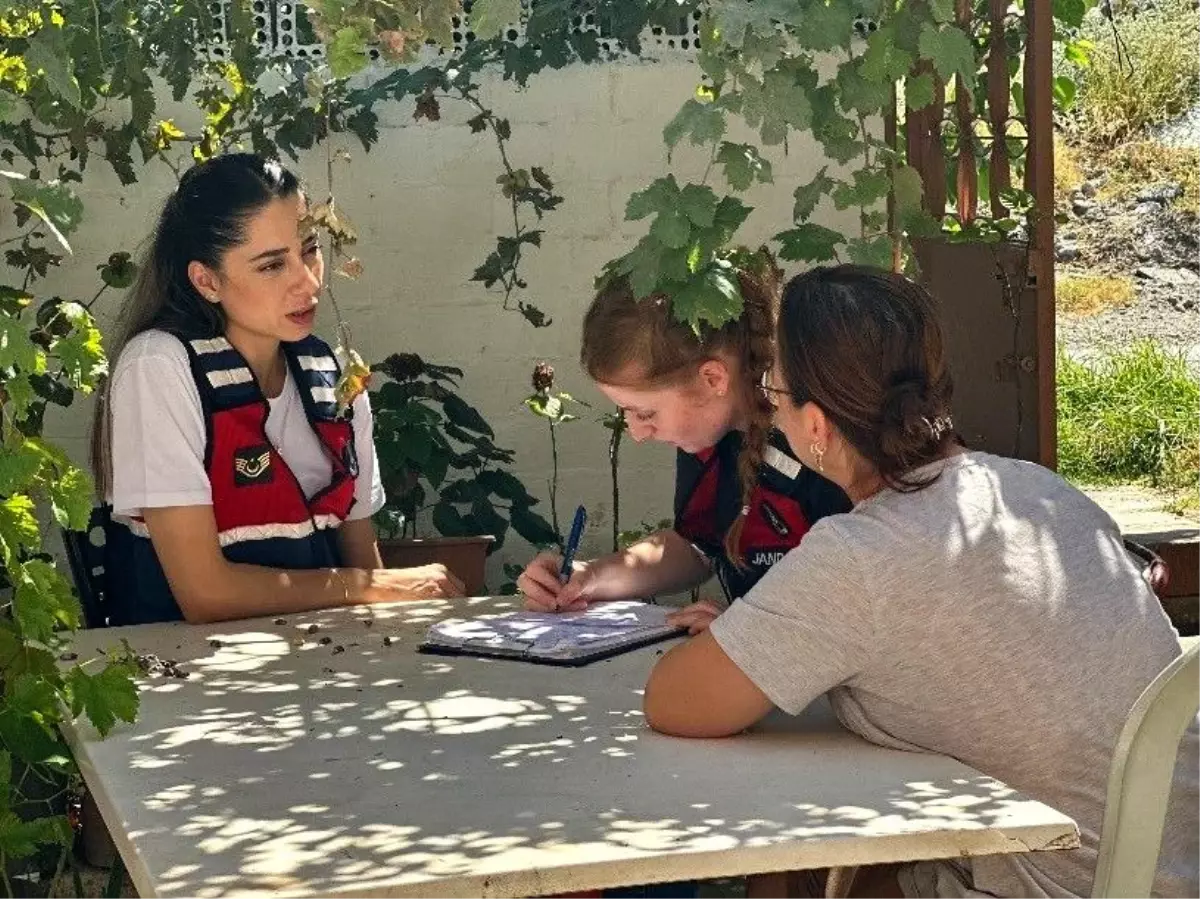 İncirliova'da Kadına Yönelik Şiddete Karşı KADES Uygulaması Tanıtıldı