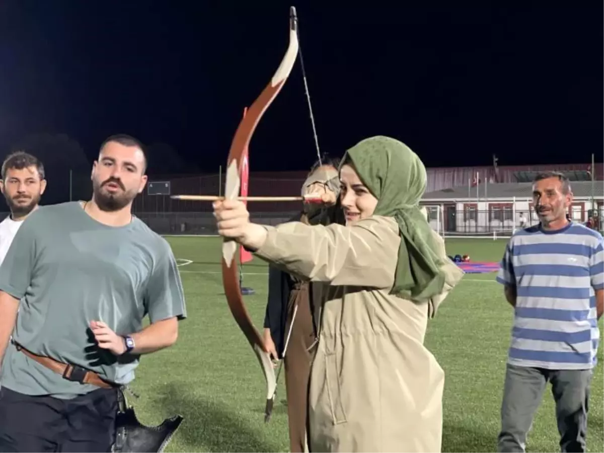 Kaymakam Kılıç, Spor Okulları Kapanış Programında Hedefi 12'den Vurdu