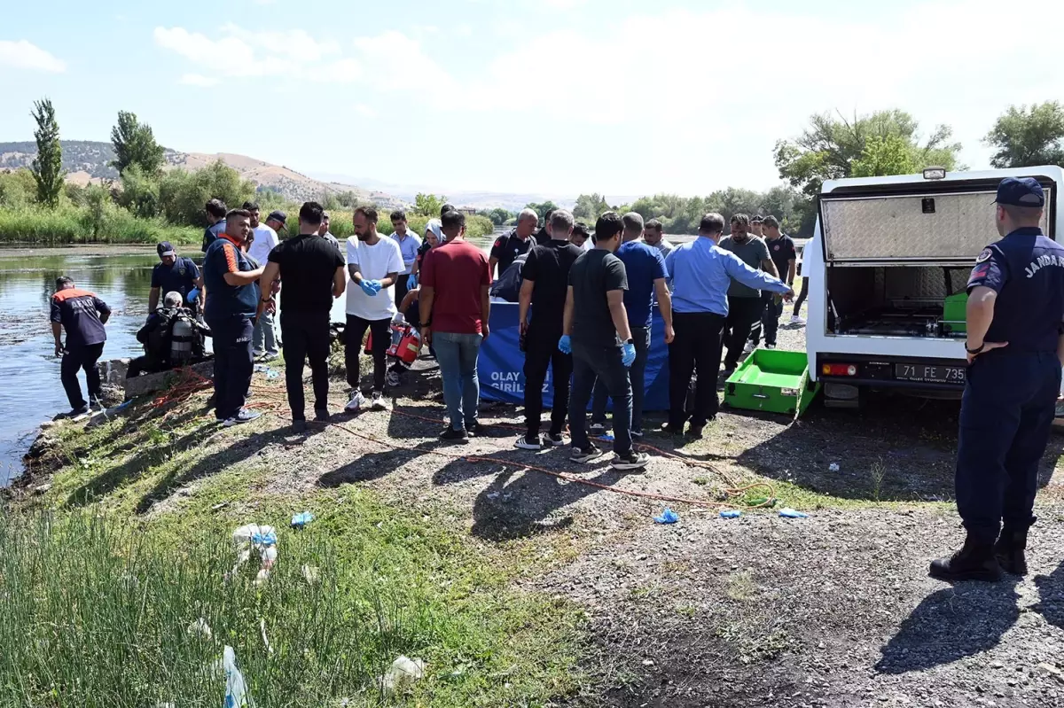 Kırıkkale'de Piknikte Boğulma Olayı: İki Arkadaş Hayatını Kaybetti