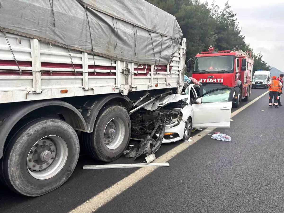 Osmaniye'de Trafik Kazası: 4 Ağır Yaralı