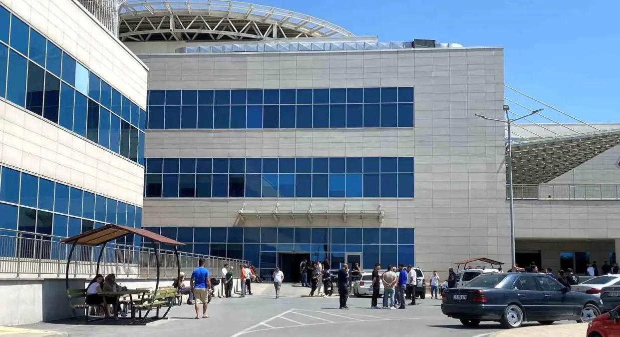 Özel Harekat polisi, silah kazası sonucu şehit oldu: Babası da 2018'de şehit olmuş